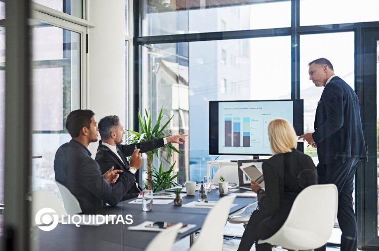 AI vs. Manual Financing: Who Decides When Suppliers Get Paid?